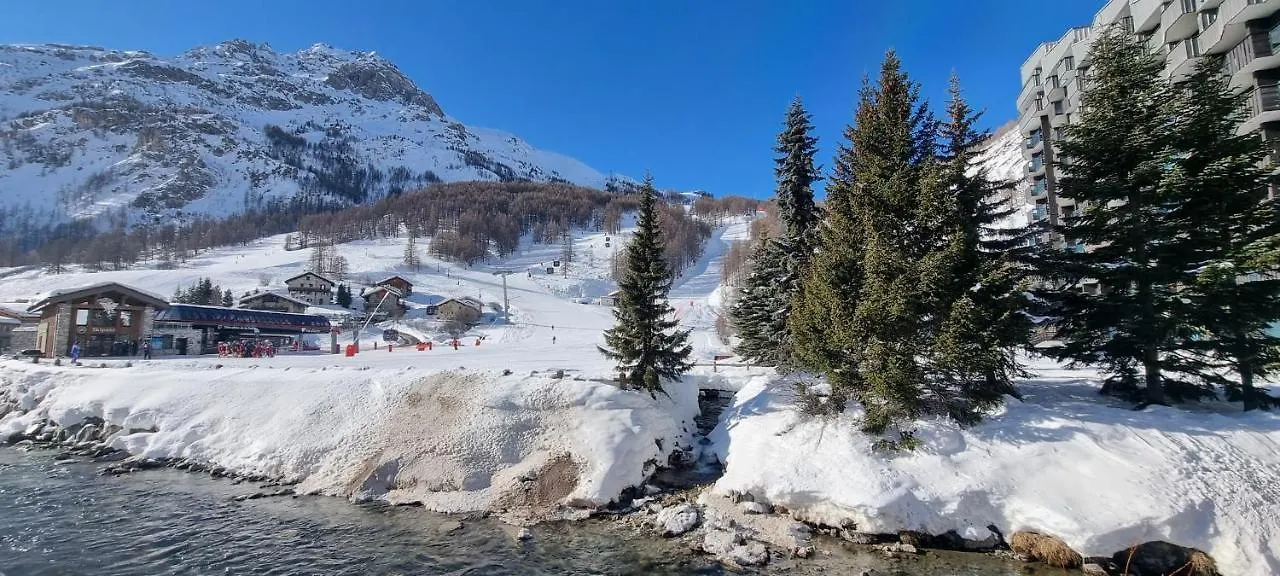 Le 1888 Val D'Isere La Daille 0*,  France