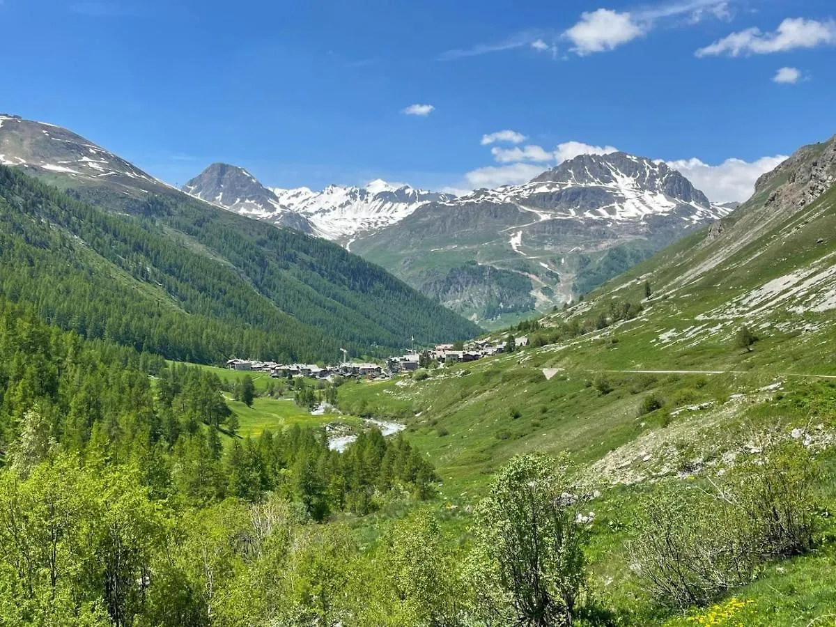 Le 1888 Val D'Isere La Daille 0*,  France